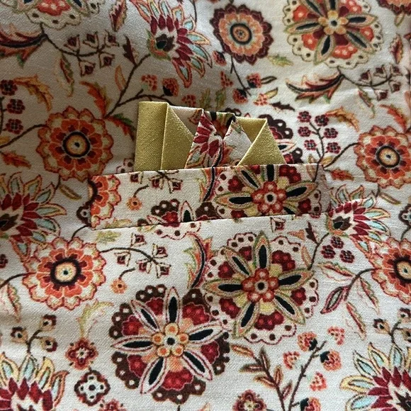 FLORAL KURTA JACKET WITH GOLD KURTA AND BOTTOMS - Picture 5 of 7